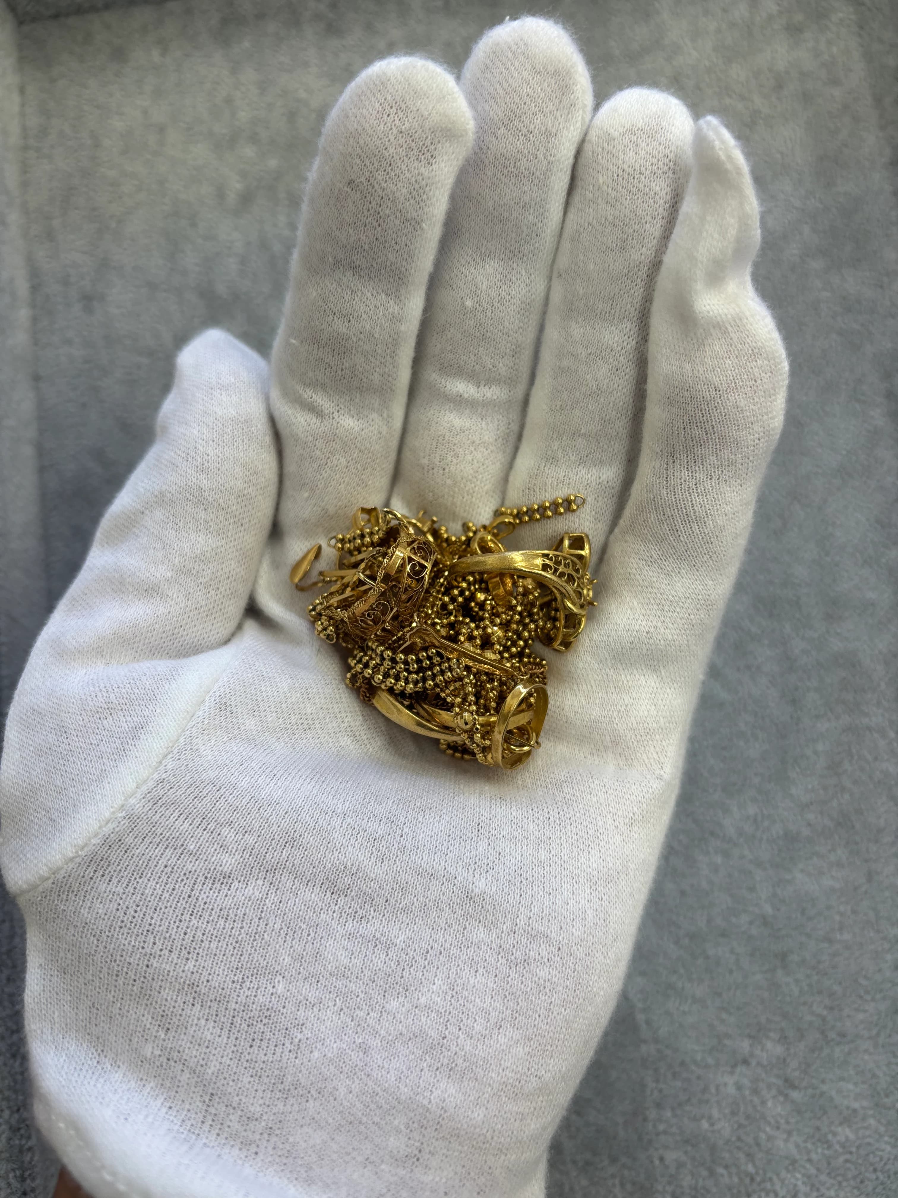 西脇市・多可町でK18 アクセサリーを高価買取|手の平に乗る量で約70万円の価値 のサムネイル