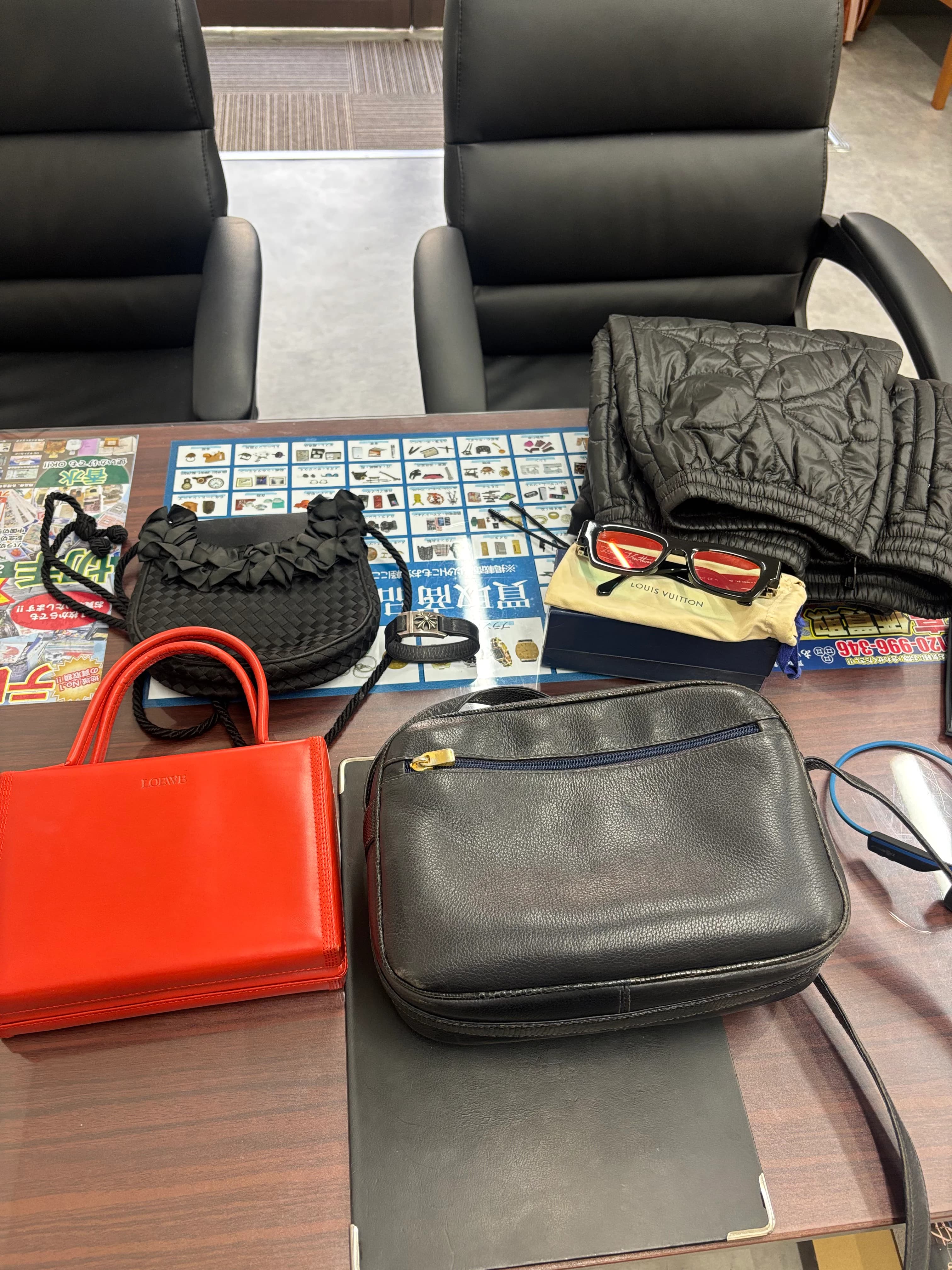 西脇市・多可町のお客様よりブランド品を高価買取いたしました!ロエベ・ボッテガヴェネタ・ルイヴィトンもお任せください! のサムネイル