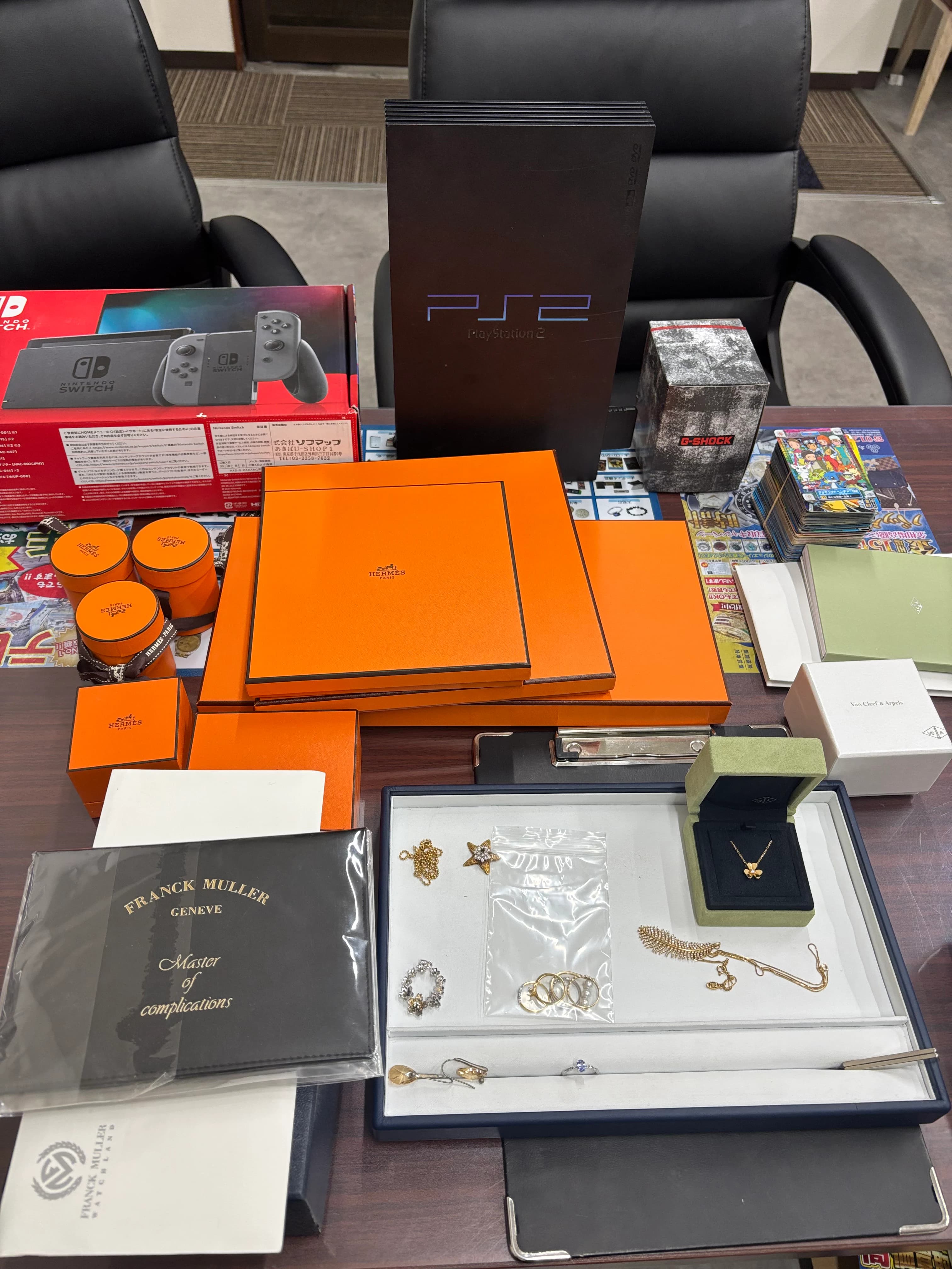 【西脇市・加東市・多可町】エルメス・ヴァンクリーフ・フランクミュラーなど高級ブランド品を多数お買取り!|買取本舗あいみつや のサムネイル