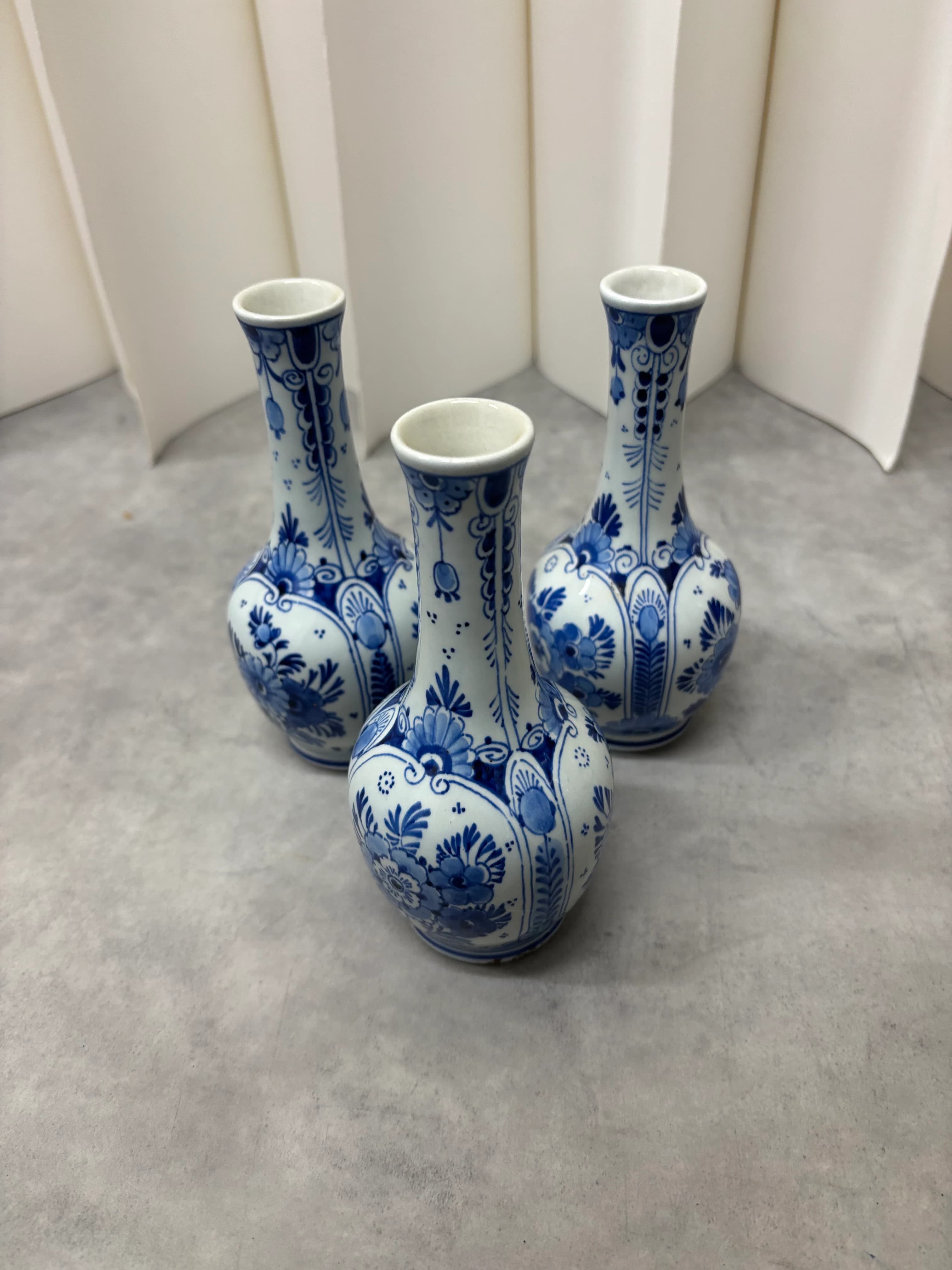 【兵庫県西脇市】ロイヤルデルフトの花瓶3点を高価買取!オランダ伝統のデルフトブルー陶器も買取本舗あいみつやへ! のサムネイル