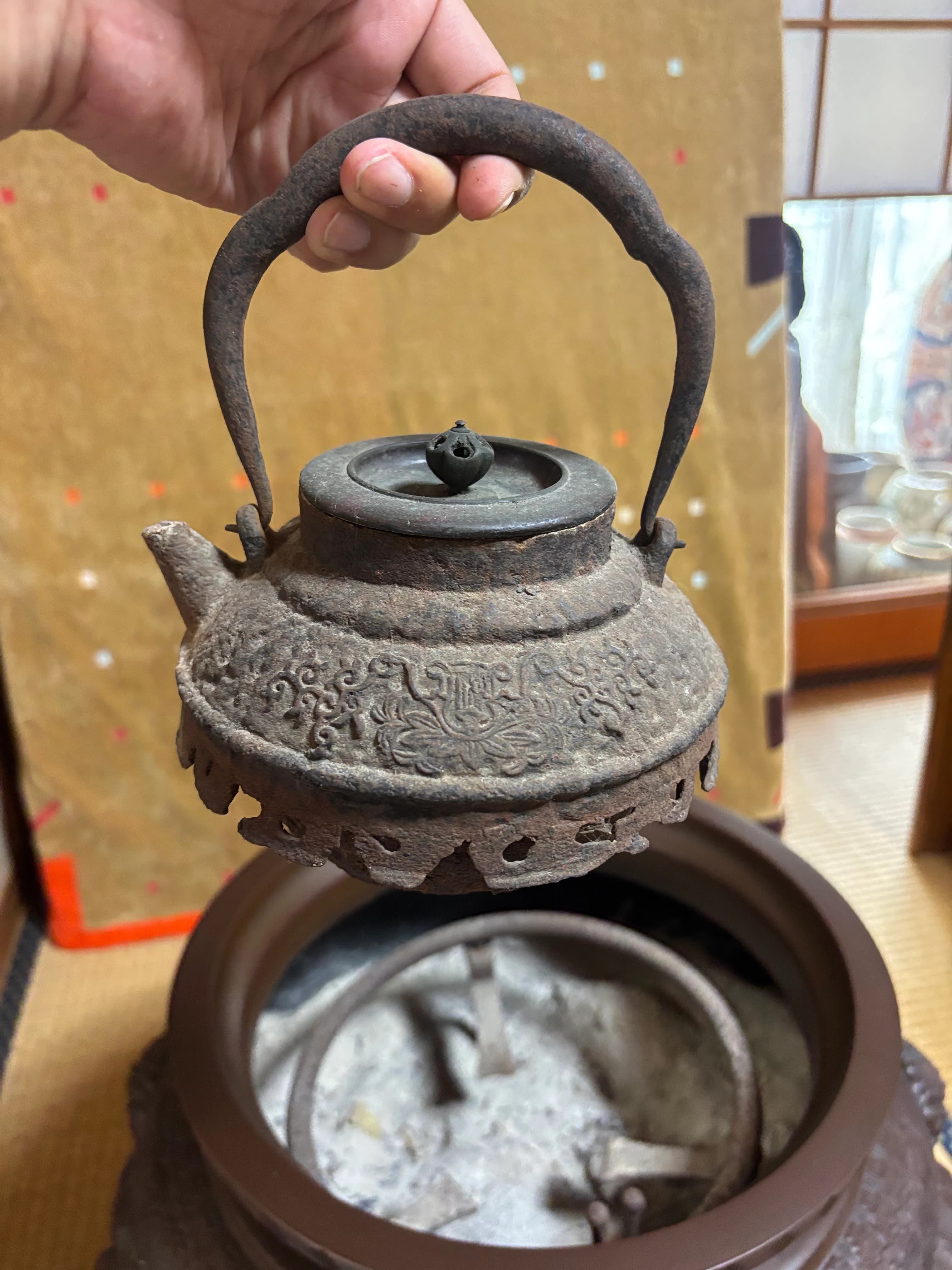 西脇市で龍文堂の鉄瓶を高価買取|出張買取も対応しております のサムネイル