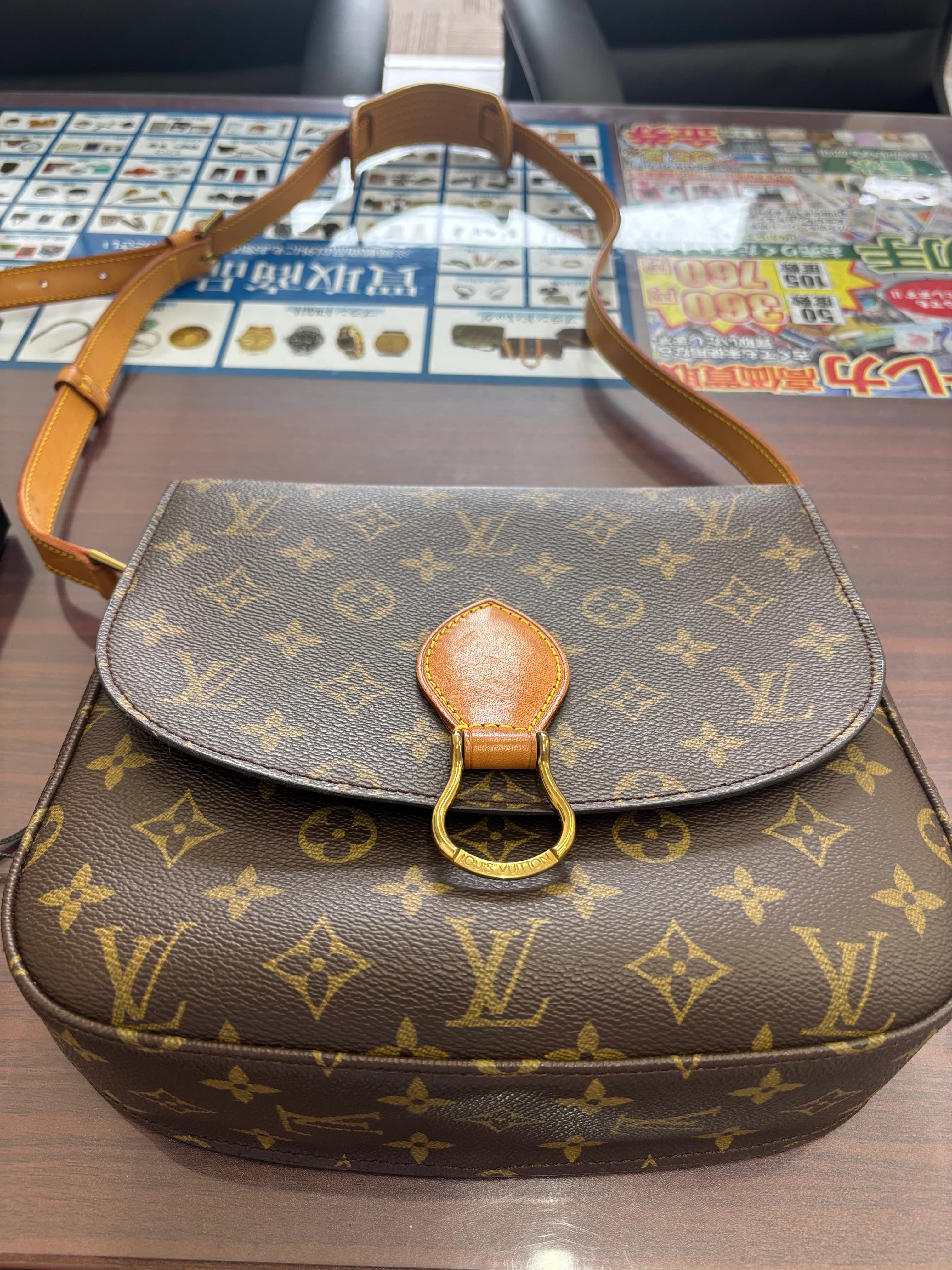多可町のお客様より ルイ・ヴィトン サンクルーをお買取りいたしました! のサムネイル